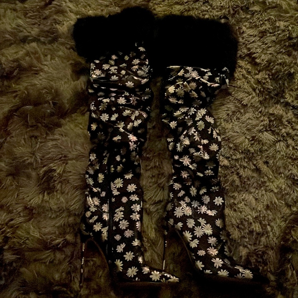 Size 8 Black and Lillie’s on thigh high boots! Brand new never worn.